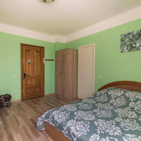 Neringa Guest House Palanga Oda fotoğraf